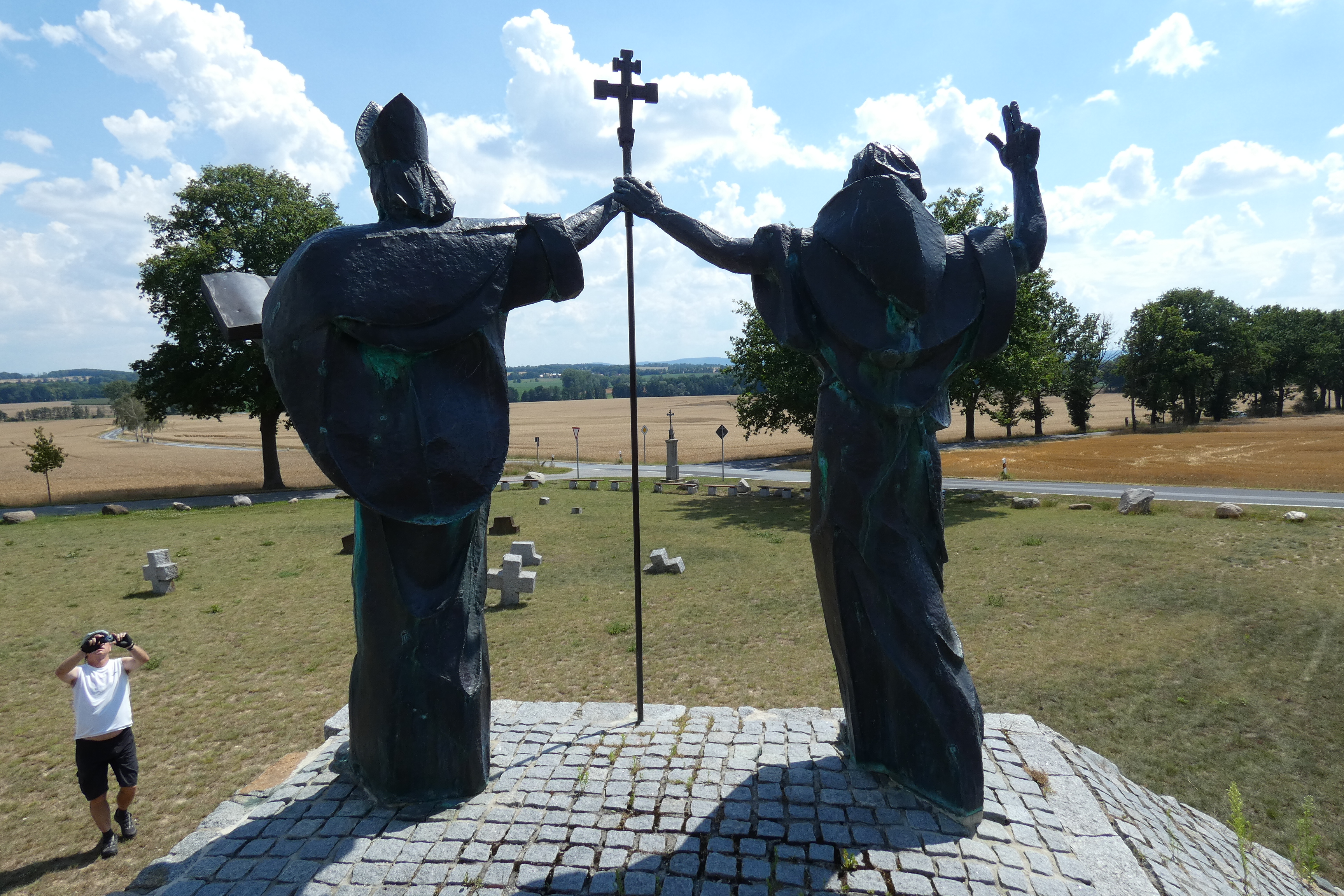 b19.7.millenniumsdenkmal